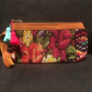Nena & Co beautiful floral cafe clutch